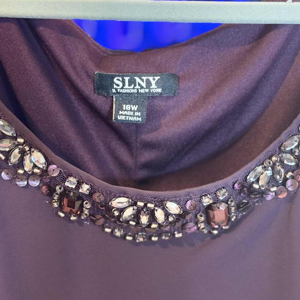NWT SLNY from Macys Eggplant Embellished Tiered Chiffon Dress & Capelet SIZE 18W - Picture 4 of 16